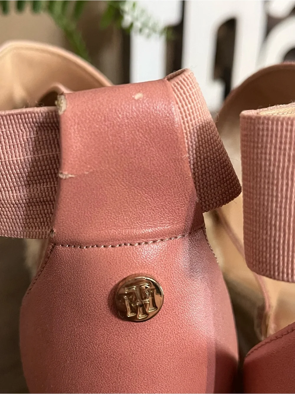 Tommy Hilfiger Yemina Coral Stacked Heel Wedge Espadrille Sandals Size 7.5